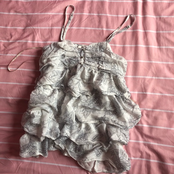 Ruffle spagetti strap top - Picture 2 of 3